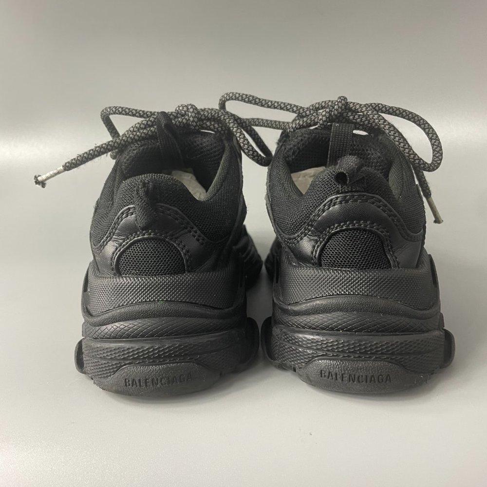 Balenciaga Triple S Kid's Black Polyurethane Wedge Trainer Sneakers, 29 - Picture 7 of 14
